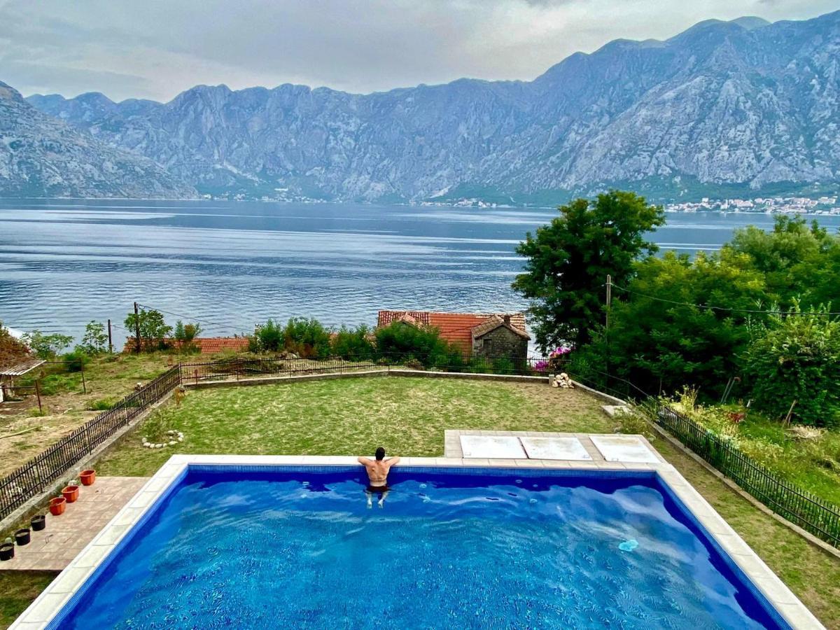 Apartman Kati Prcanj Bagian luar foto