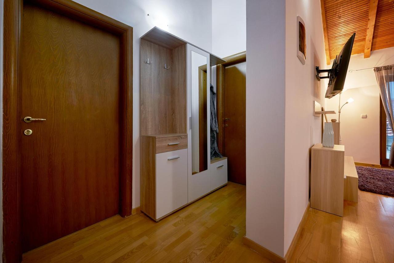 Apartman Kati Prcanj Bagian luar foto