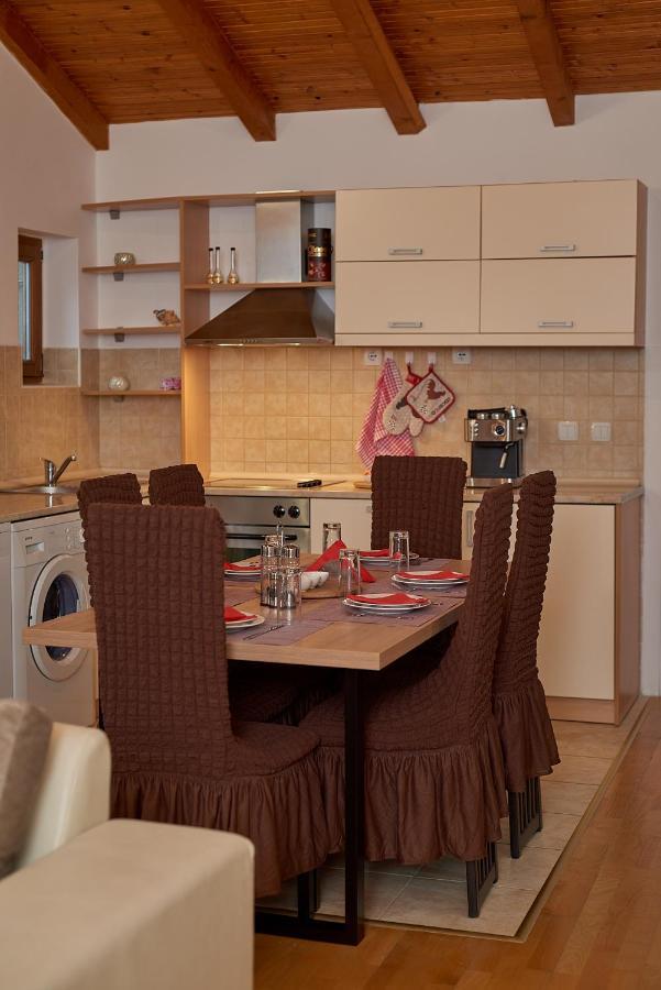 Apartman Kati Prcanj Bagian luar foto